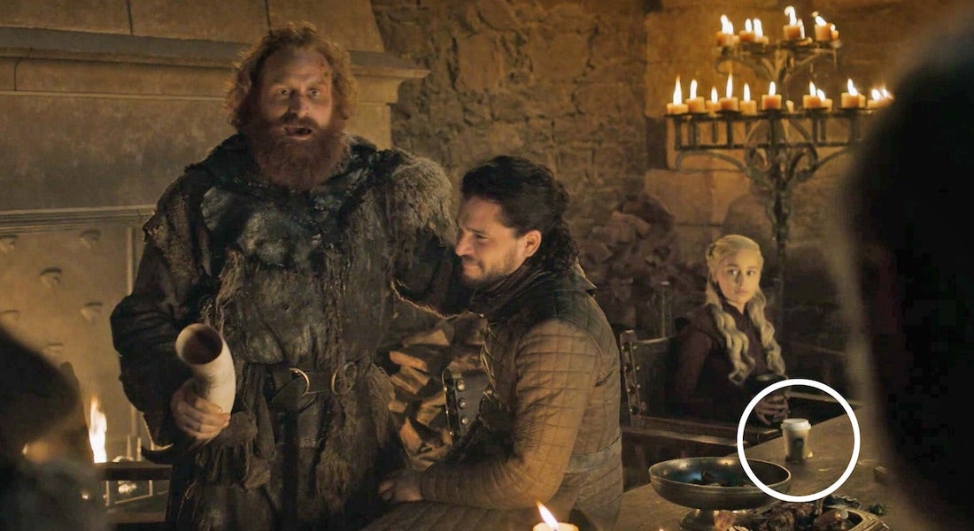 La gaffe du café dans Game of Thrones aurait rapporté 2,3 milliards de dollars à Starbucks