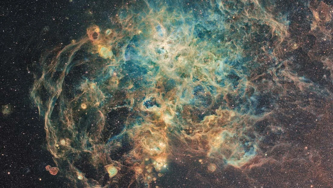Cette photo XXL nous plonge dans l’immensité colorée d’une galaxie lointaine