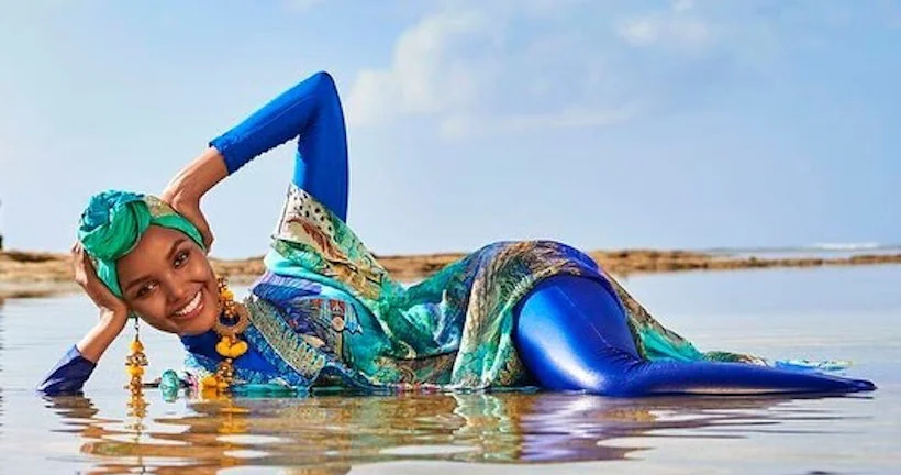 Une mannequin en burkini pour la première fois dans Sports Illustrated