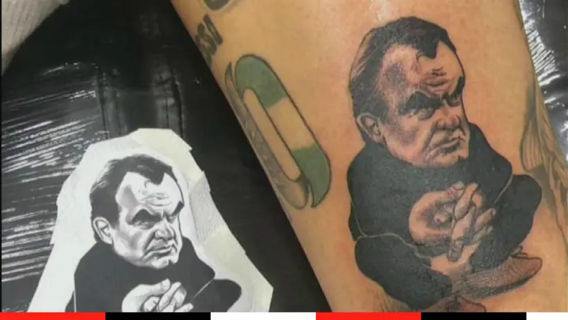 Pendant ce temps, Lucho González s’est fait tatouer le portrait de Bielsa sur la jambe