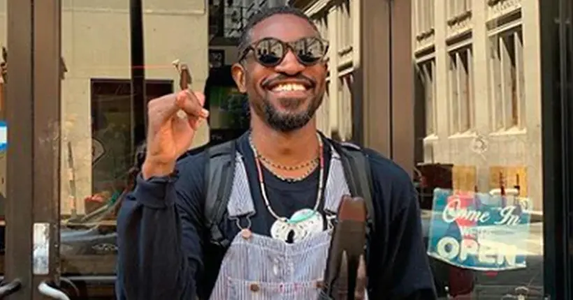 On a retrouvé André 3000 d’OutKast et il joue de la flûte dans la rue