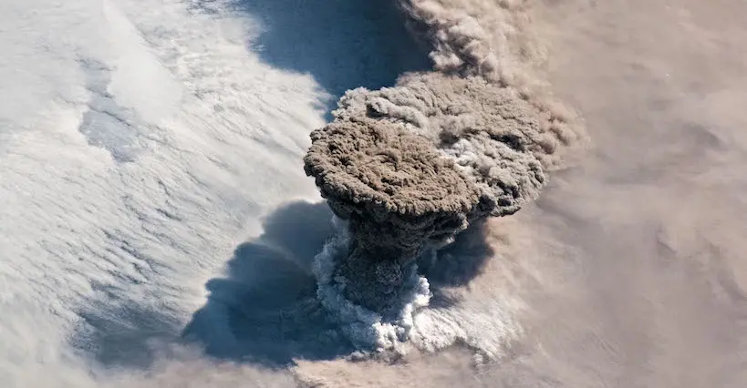 L’éruption d’un volcan russe capturée depuis l’espace par la Nasa