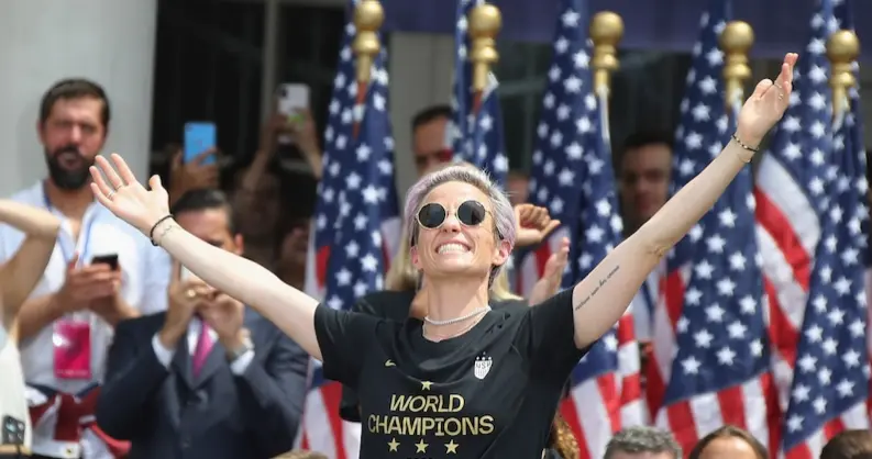 Vidéo : le discours puissant de Megan Rapinoe après la fête du titre des USA