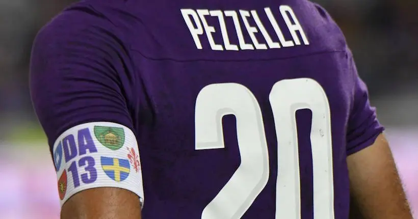 La Fiorentina va pouvoir continuer d’utiliser un brassard rendant hommage à Davide Astori