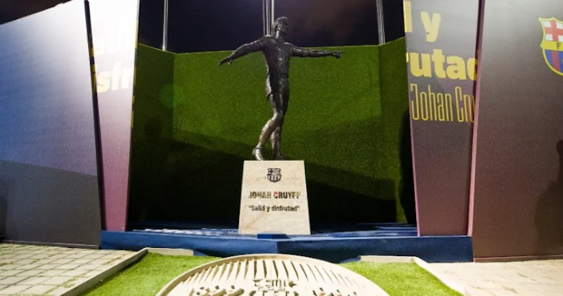 Johan Cruyff a désormais sa statue devant le Camp Nou