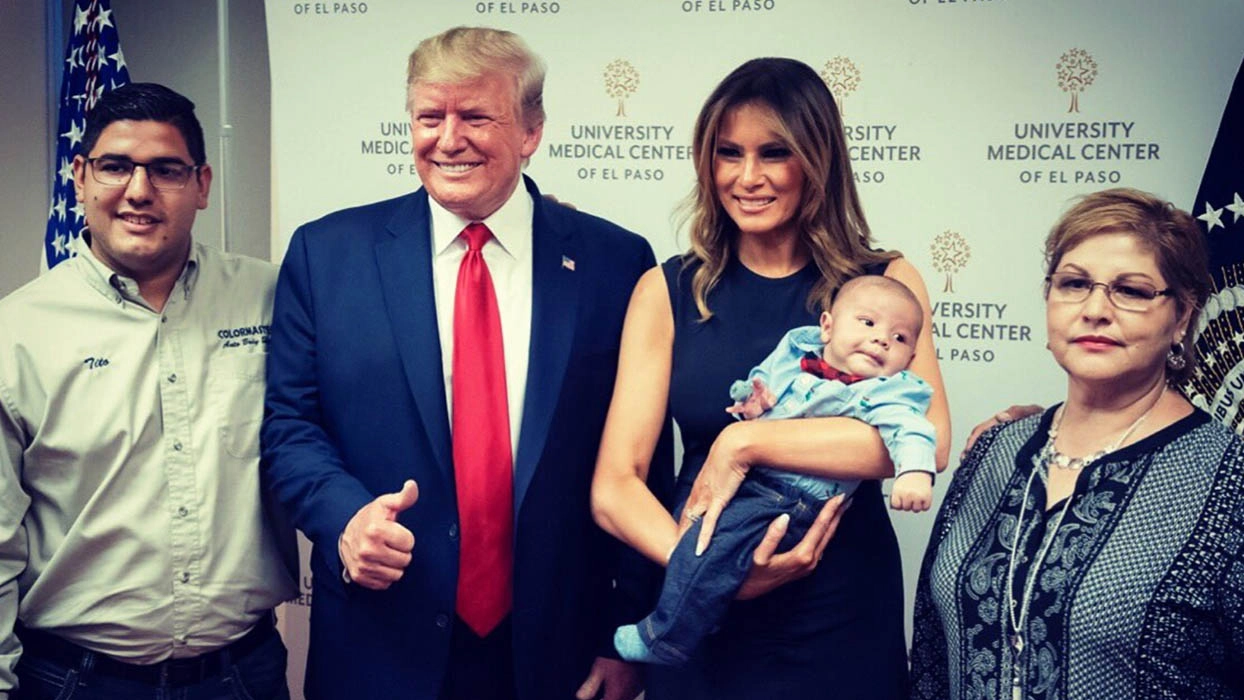 Trump : l’indécente mise en scène d’une photo avec le bébé orphelin de la tuerie d’El Paso