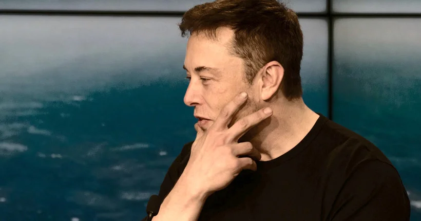 Singapour clashe Elon Musk sur ses voitures électriques