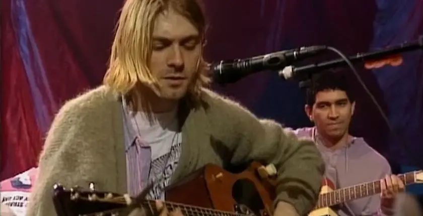 Le cardigan que Kurt Cobain portait dans MTV Unplugged a été vendu à un prix record