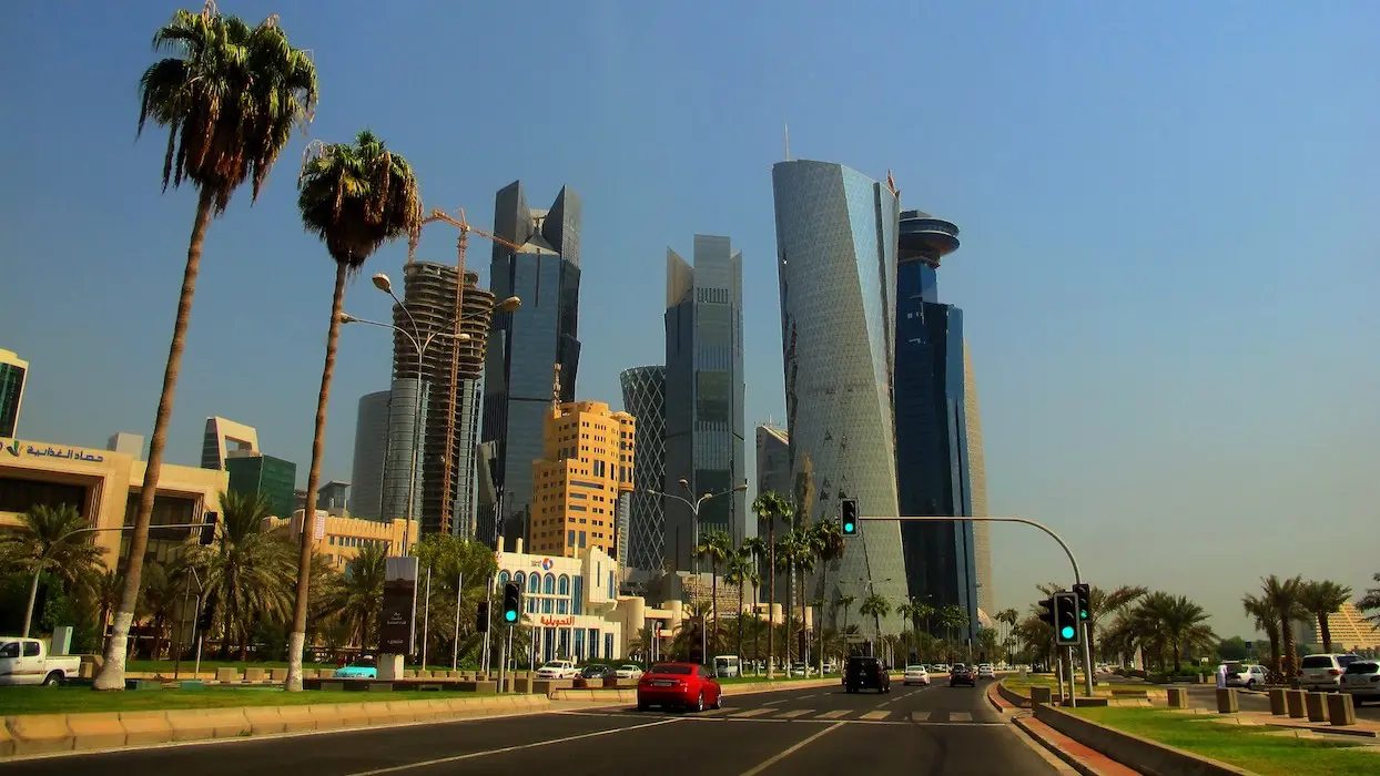 Pour faire face aux températures trop élevées, le Qatar climatise ses rues