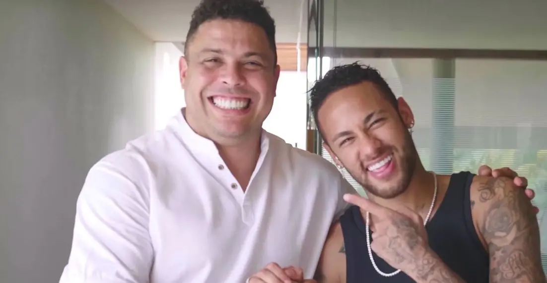 Vidéo : quand Ronaldo et Neymar parlent coiffures, simulations et blessures