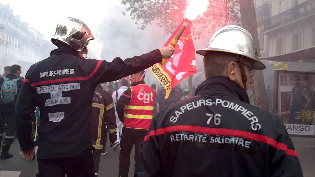 Témoignage : au cœur de la manifestation des pompiers à Paris