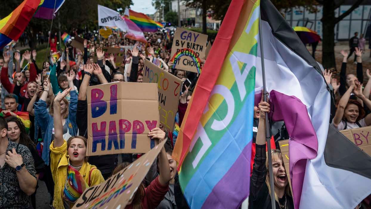 “Zones anti-LGBTI” en Pologne : le Parlement européen condamne une mesure discriminatoire