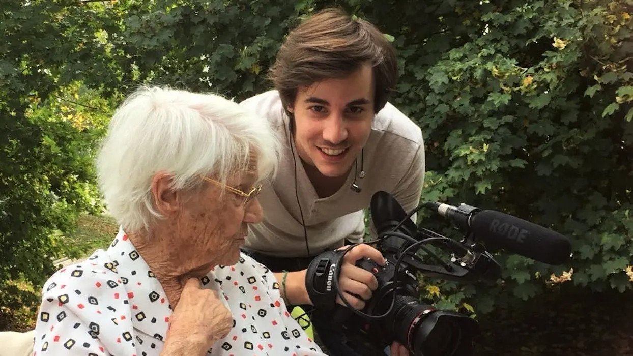 Vidéo : pendant 2 semaines, Eric a filmé sa grand-mère atteinte d’Alzheimer