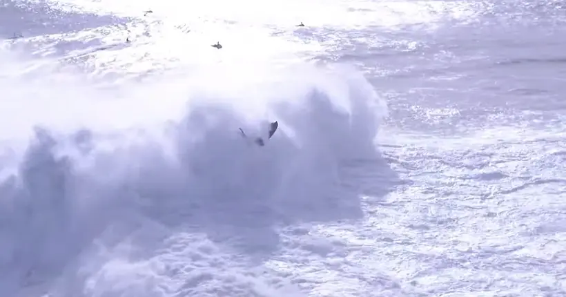 Vidéo : le terrible accident d’un surfer portugais, pris entre deux vagues