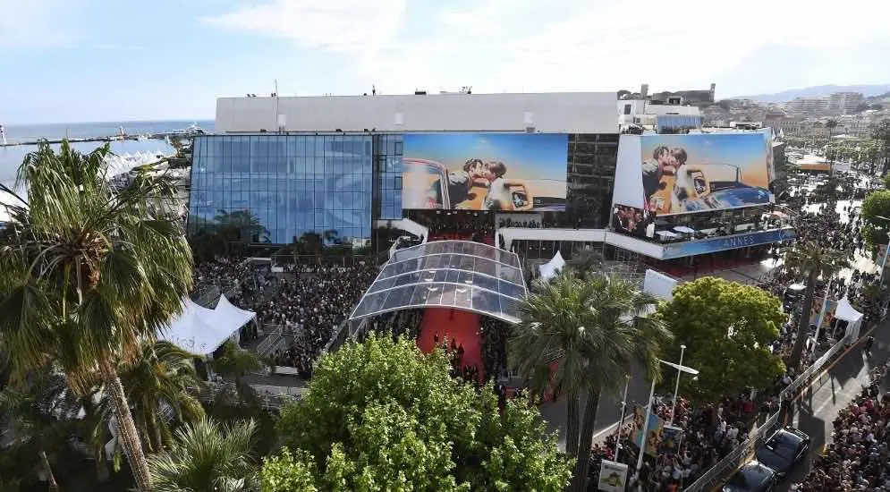 Le Palais du Festival de Cannes va être transformé en refuge pour SDF