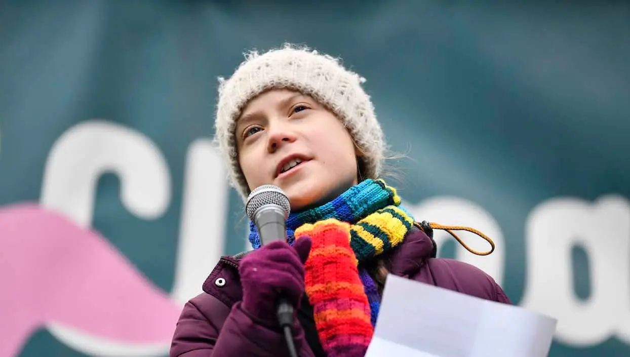 Face au coronavirus, Greta Thunberg encourage la “grève numérique” pour le climat