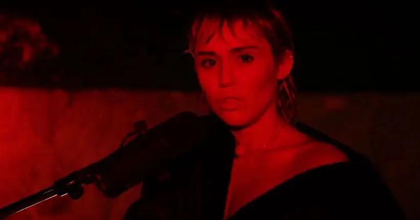 Vidéo : Miley Cyrus reprend les Pink Floyd, et c’est agréablement surprenant