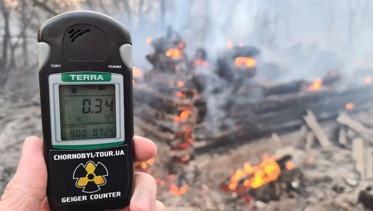 Et pendant ce temps : un feu de forêt près de Tchernobyl fait monter la radioactivité