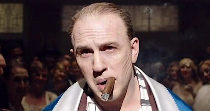 Tom Hardy est métamorphosé en Al Capone dans ce tout premier trailer