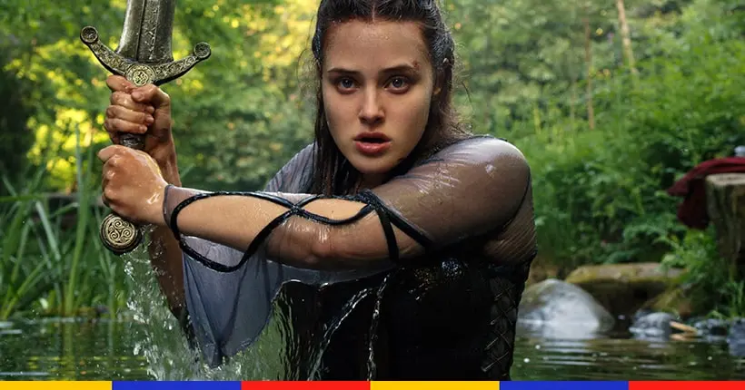 Katherine Langford brandit Excalibur dans les premières images de Cursed