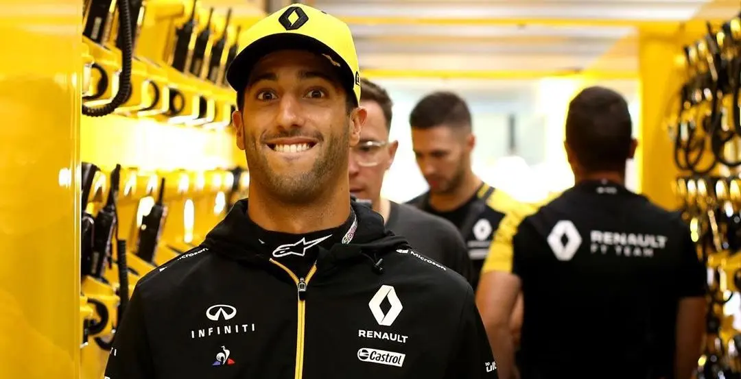 Formule 1 : Sainz arrive chez Ferrari, Daniel Ricciardo va rejoindre McLaren