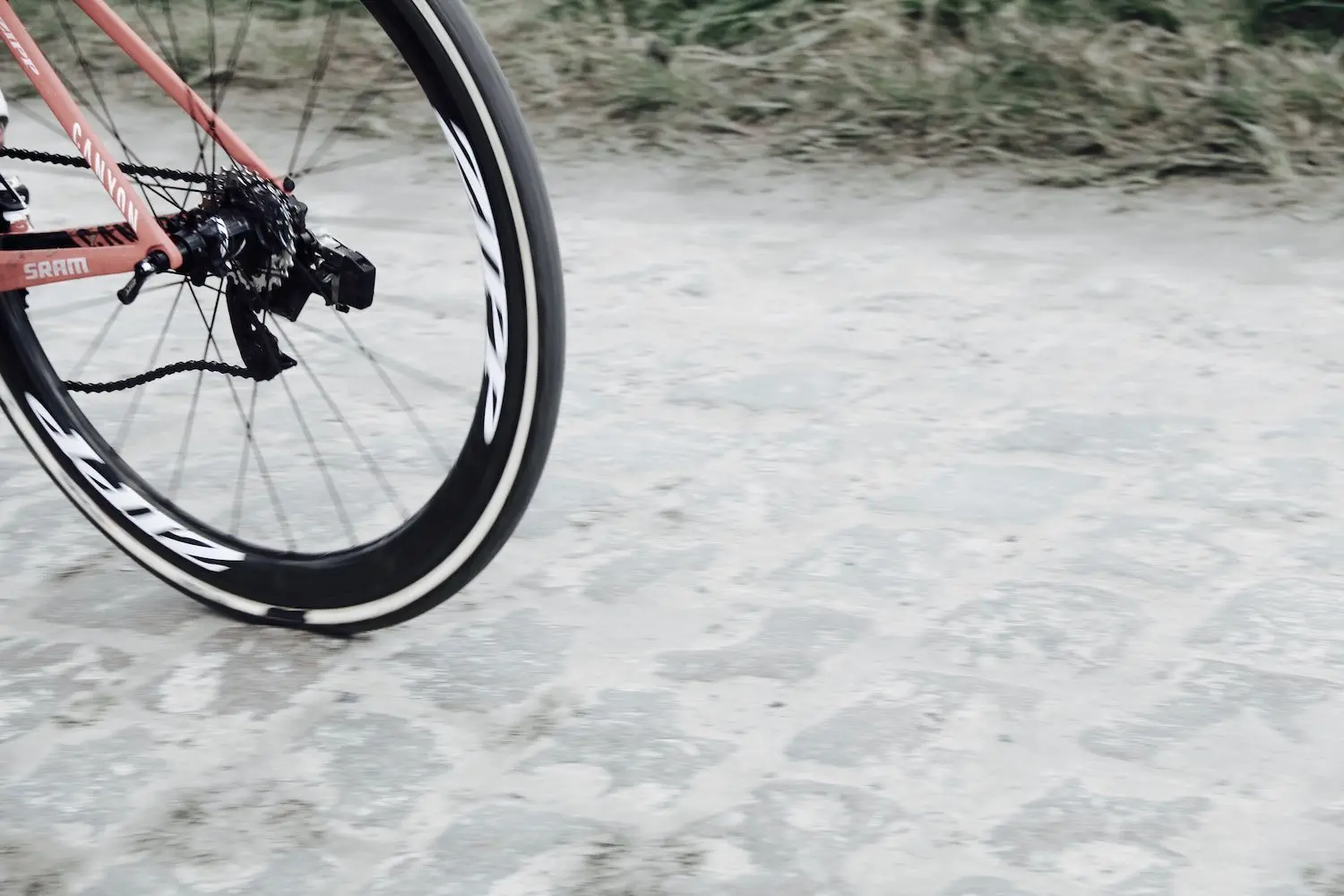 Cyclisme : désormais, les femmes auront aussi le droit à leur Paris-Roubaix
