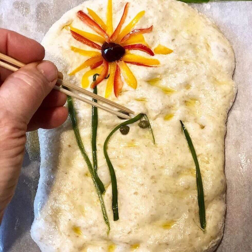 Une boulangère cuisine des focaccias inspirées des peintures de Van Gogh