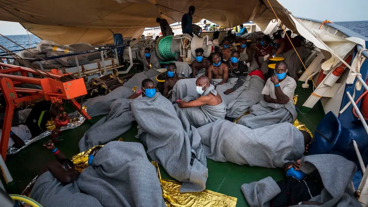 Marseille veut ouvrir son port aux migrants secourus à bord du Louise Michel
