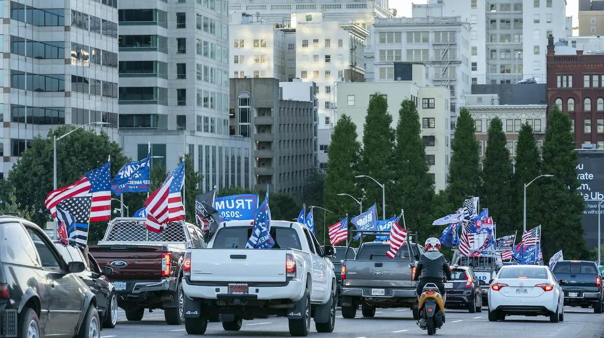 Portland : un mort en marge de heurts entre manifestants antiracistes et pro-Trump