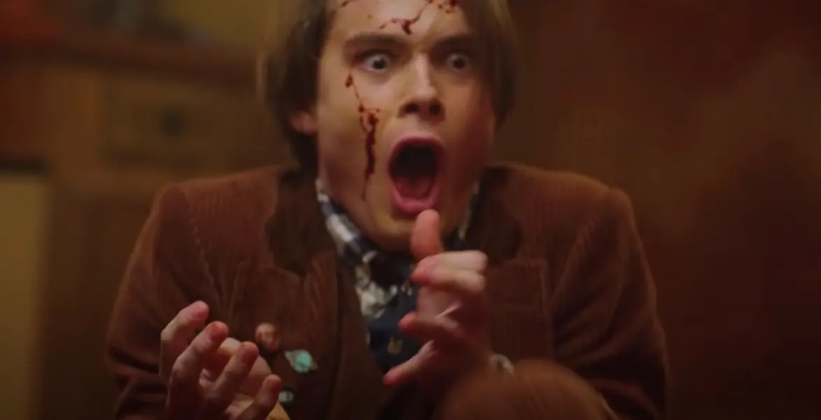 La sanglante Babysitter de Netflix est de retour dans un trailer foutraque