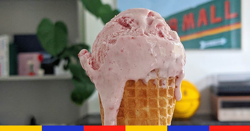 Tuto : on prépare une crème glacée à la fraise en écoutant Ice Cream, de Blackpink