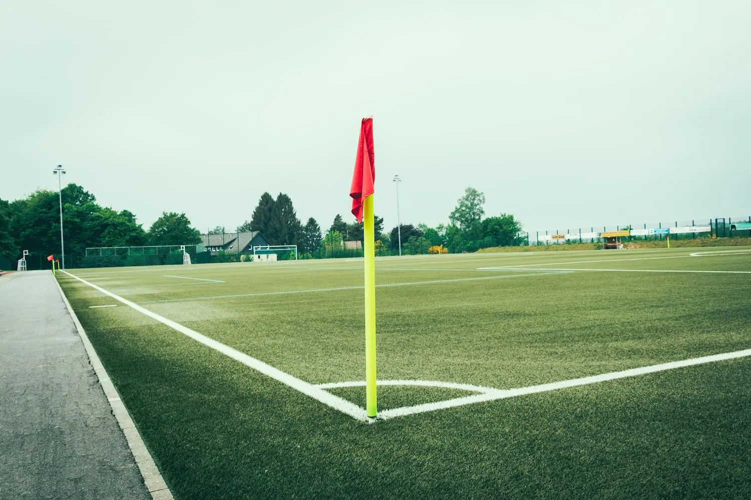 Il n’y aura plus de match de foot pro les 5 mai