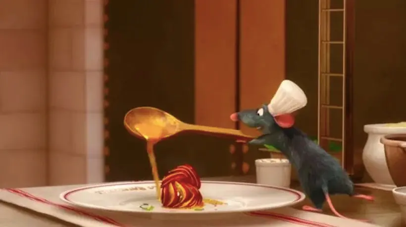 Vidéo : sur TikTok, elle reproduit la recette de la célèbre ratatouille de Rémy