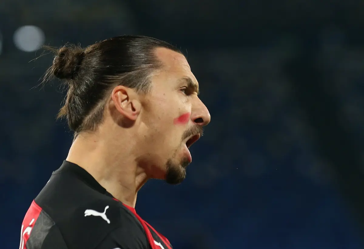 Pourquoi les joueurs de Serie A portaient une marque rouge sur le visage ce week-end ?