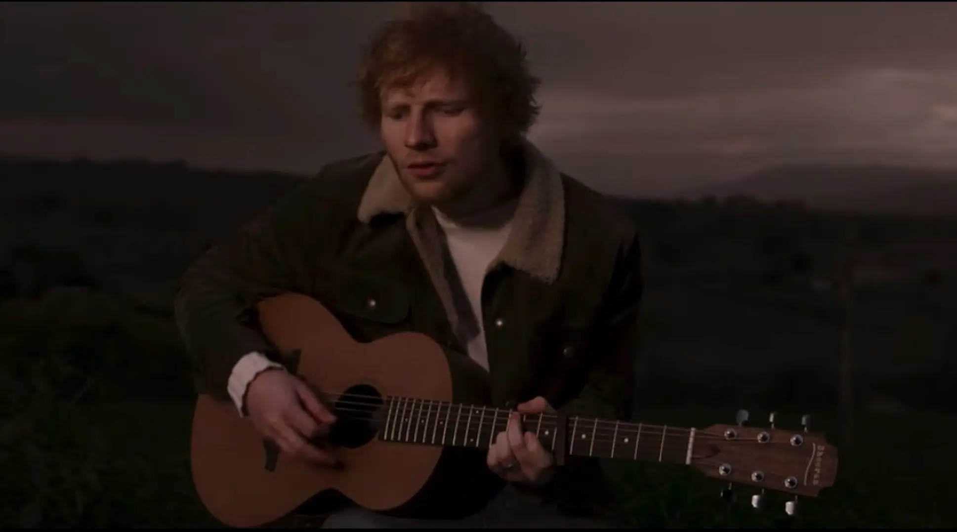 Vidéo : Ed Sheeran offre à ses fans un titre surprise pour Noël