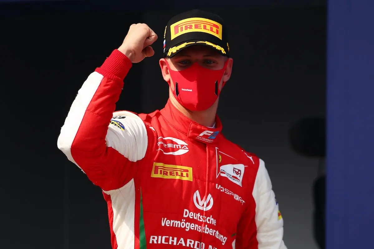 C’est officiel : Mick Schumacher, le fils de Michael, pilotera pour Haas en 2021