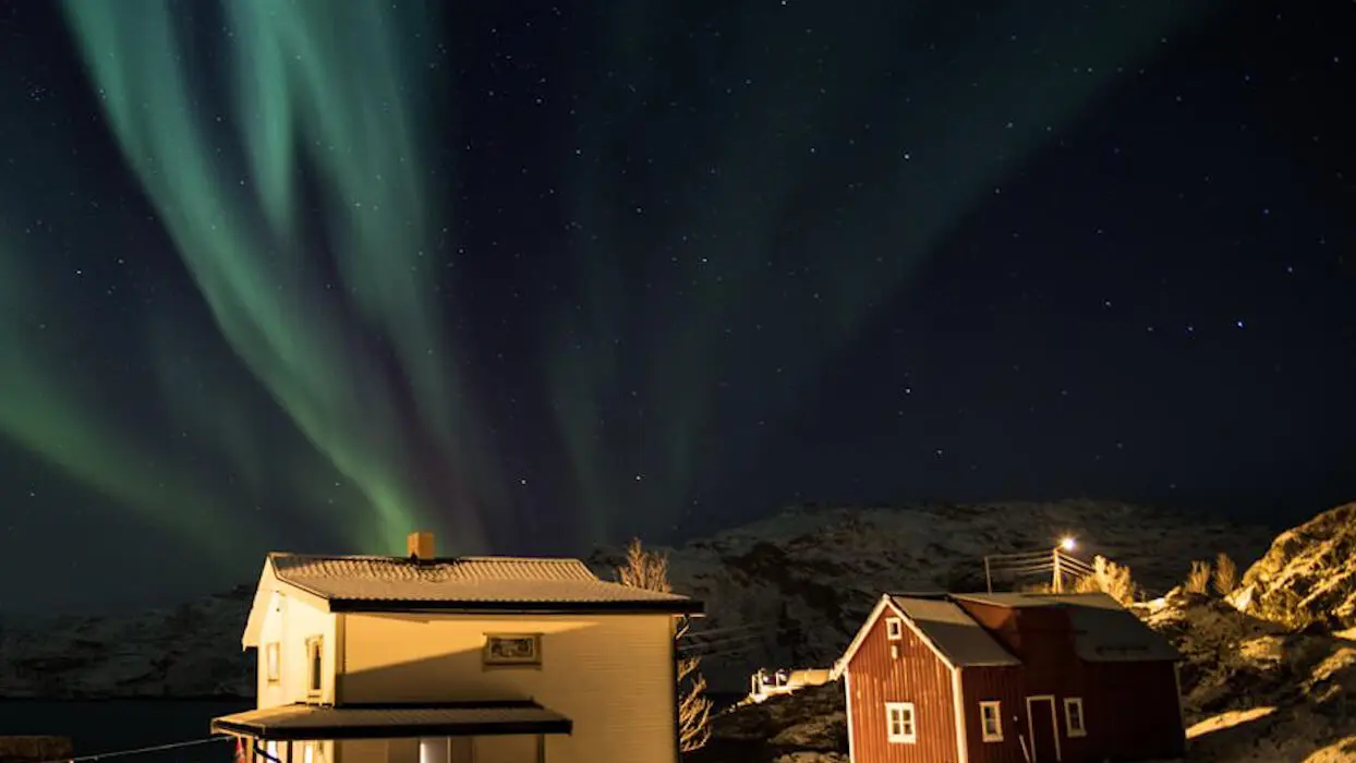 Vidéo : “On a tout plaqué pour vivre sous les aurores boréales en Norvège”