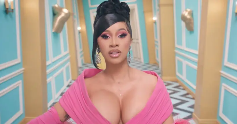 Cardi B gagne des millions de dollars en diffamation contre une youtubeuse