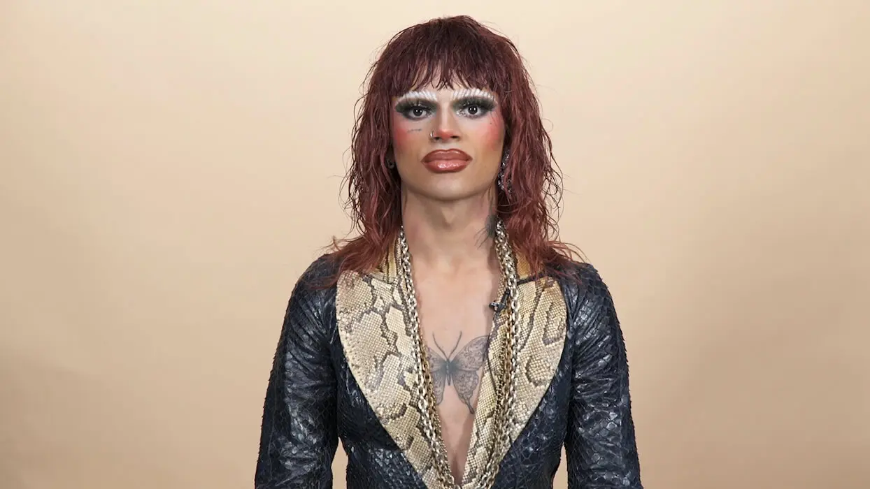 Vidéo : “Devenir drag-queen m’a sauvé la vie”