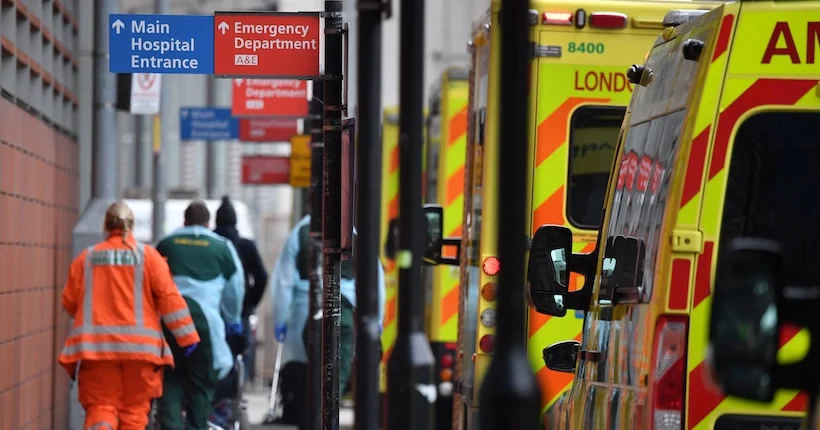 Covid-19 : Londres sous tension, les hôpitaux menacés d’être “submergés”