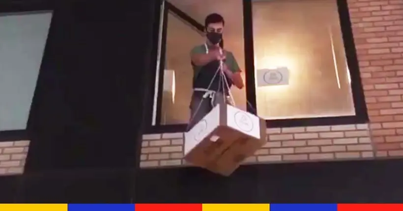 Un étudiant récolte 30 000 dollars… en servant des pizzas depuis son balcon