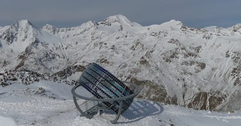 Au sommet d’une montagne, une installation monumentale alerte sur l’urgence climatique