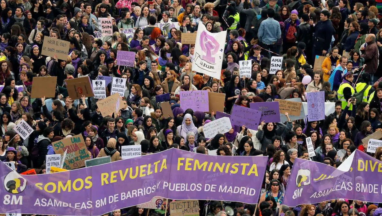 8 mars : Madrid interdit les manifestations, colère des organisations féministes
