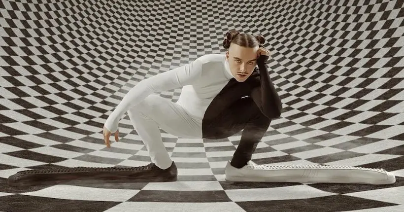 Adidas et le rappeur Tommy Cash dévoilent la Superstar la plus longue du monde