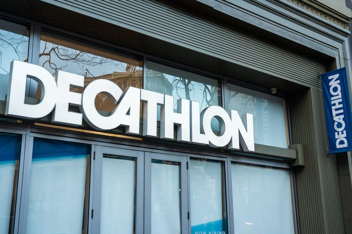 De “cheap” à tendance, comment Decathlon a fait évoluer son image