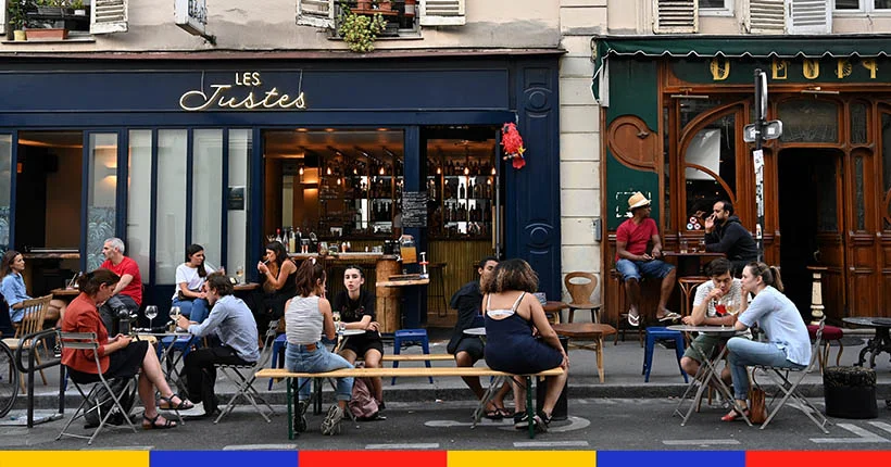 À Paris, les bars et restos devront-ils payer pour leur terrasses éphémères ?
