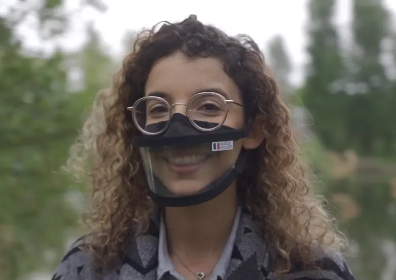 Vidéo : Génération Déter – Rencontre Anissa, la créatrice du masque inclusif
