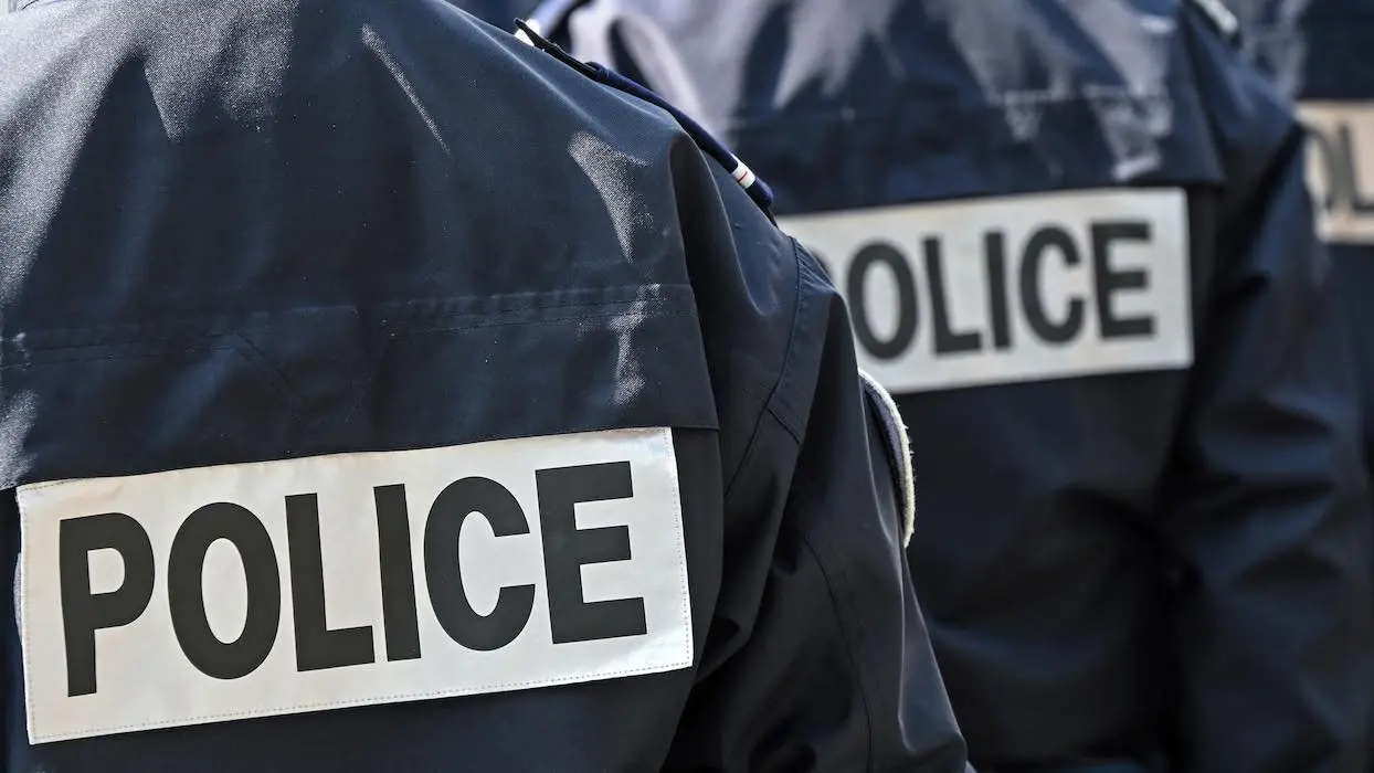 Mort d’un homme après une clé d’étranglement : trois policiers mis en examen à Drancy