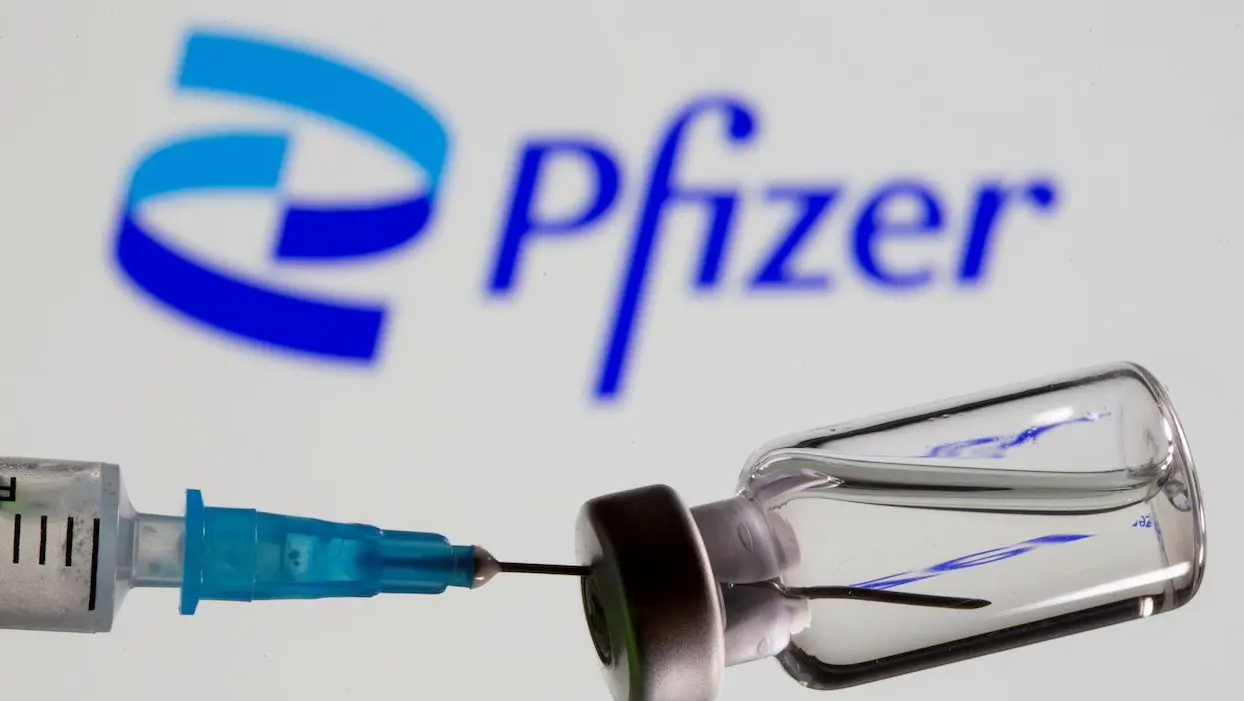 Covid-19 : Pfizer/BioNTech préconise une troisième dose de vaccin