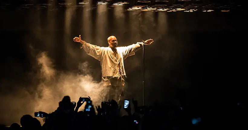 Kanye West performe Donda lors d’une écoute dans un stade d’Atlanta complet
